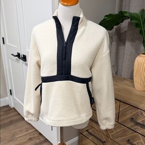 Peloton Off-White and Black Fleece Pullover